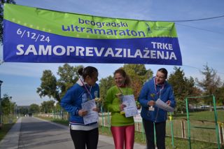 Trka na 12 sati I, II, III mesto Ž aps pl.jpg